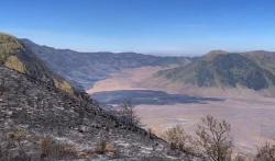 Wisata Gunung Bromo Kembali Dibuka, Pengunjung Dilarang Nyalakan Api<
