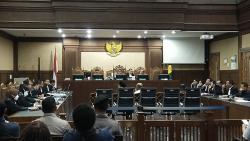 Lukas Enembe Kembali Jalani Sidang, Diingatkan Hakim Sopan