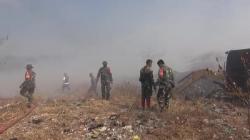 Pemadaman Kebakaran TPA Panembong Subang Masih Berlangsung, Asap Tebal Ancam Warga<