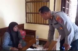 Warga Semanu Gunungkidul Geger, Perempuan Paruh Baya Belanja Pakai Uang Mainan<