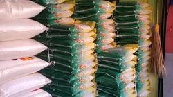 Gudang Pengoplosan Beras Bulog di Malang Digerebek, 3 Orang Diamankan<