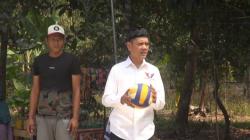 Bacaleg Partai Perindo Aa Oni Suwarman Buka Turnamen Bola Voli di Subang<
