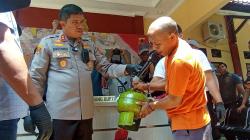 Pria Paruh Baya Ditangkap Polres Sukabumi gegara Oplos Elpiji