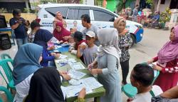 Warga Gunung Putri Senang Dapat KTA Asuransi Partai Perindo: Sedia Payung Sebelum Hujan<