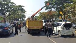 Kecelakaan di Pasteur Bandung, 3 Mobil Tabrakan Beruntun gegara Rem Mendadak