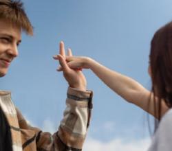 Waspada! Ini Ciri-Ciri Kamu Jadi Korban Ghosting