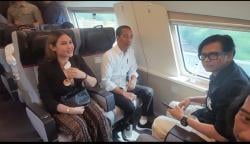 Presiden Jokowi Jajal Kereta Cepat Jakarta-Bandung, Waktu Tempuh Kurang 30 Menit <