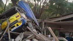 Kecelakaan di Cianjur Tadi Sore, Truk Rem Blong Tabrak Rumah, 1 Penghuni Tewas<