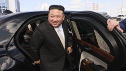 Kim Jong Un Kendarai Mobil Mewah Aurus Rusia Hadiah dari Presiden Putin