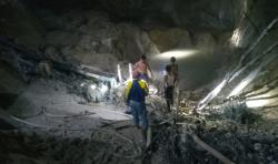 Penambang Emas Ilegal di Kuansing Riau Tertimbun Longsor<