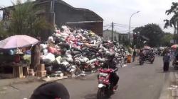 Masalah Sampah Tak Kunjung Selesai, 83 TPS di Kota Bandung Overload