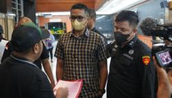 Tenaga Ahli Kominfo Walbertus Natalius Ditangkap karena Diduga Halangi Penyidikan Kasus Korupsi BTS 