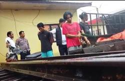 3 Komplotan Pencuri Rel Kereta di Padang Panjang Ditangkap