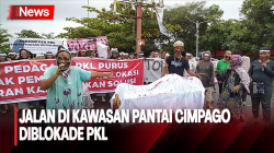  PKL Blokade Jalan dan Usung Keranda Jenazah di Padang, Dilarang Jualan di Pantai