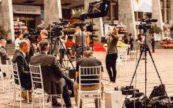 5 Contoh Teks Reporter Singkat Berbagai Topik