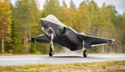 Jet Tempur Siluman F-35A Mendarat di Jalan Raya, Ada Apa?