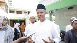 Ganjar Pranowo Akui Banyak Belajar dari Sosok KH Utsman Al Ishaqi