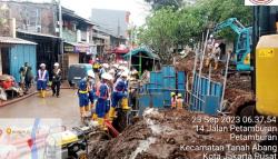 Pipa PAM Jaya di Petamburan Bocor, Suplai Air Bersih dari Grogol hingga Ancol Terganggu