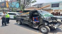 4 Kendaraan Tabrakan Beruntun di Jalan BKR Bandung, Sopir Pikap Tewas Tergencet<