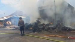 2 Gudang Rongsok di Garut Ludes Terbakar, Api Diduga dari Pembakaran Sampah<