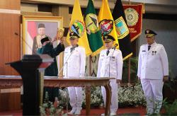 Lantik 3 Penjabat Bupati, Pj Gubernur Jateng Ingatkan Sinergi dan Integritas
