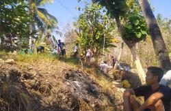 Partai Perindo Bersama Warga Karanglangu Grobogan Gotong Royong Bangun Talut Sungai