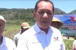 Bagikan Pupuk ke Petani di Semarang, Bacaleg Partai Perindo: Insyaallah Bermanfaat