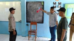 Ngeri, Siswa di Demak Bacok Guru Dalam Kelas saat Ujian Tengah Semester<