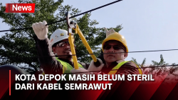 Wali Kota Depok Mohammad Idris Turun ke Jalan Potong Kabel Semrawut