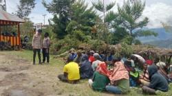 Selesaikan Kasus Zina di Tolikara, Pelaku Bayar Denda Adat Rp14,3 Juta dan Babi 13 Ekor<