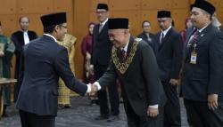 Kisah Prof Komarudin, Anak Petani Tukang Dedek Sukses Jadi Rektor UNJ 2 Periode