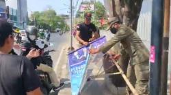 6.369 Alat Peraga Sosialisasi Langgar Aturan Ditertibkan Satpol PP Kota Bandung<
