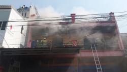 Gudang Casing HP di Kebon Jeruk Jakbar Hangus Terbakar 