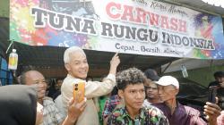 Mobilnya Dicuci di Carwash Tuna Rungu Indonesia, Ganjar: Datang Saja ke Sini, Dijamin Puas