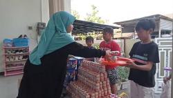 Tradisi Weh-wehan, Warga Kendal Rayakan Maulid Nabi dengan Berbagi Makanan dan Jajanan<