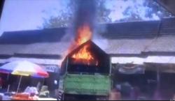 Truk Sayur Ludes Terbakar di Pasar Agro Magetan, Pedagang dan Pembeli Panik 