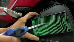 Tips Bersihkan Filter Udara Motor dengan Benar, Jangan Ada Kotoran Masuk ke Ruang Bakar