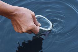 Kali Bekasi Tercemar Ganggu Pasokan Air PDAM