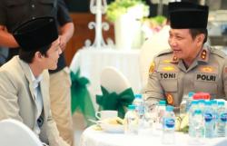 Tausiah Maulid Nabi di Polda Jatim, Gus Iqdam Ajak Polisi Teladani Akhlak Rasulullah<