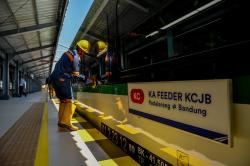 Kereta Pengumpan untuk Kereta Cepat dari Stasiun Bandung Menuju Padalarang