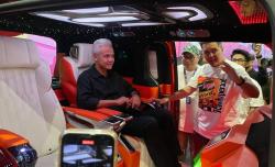 Kunjungi Pameran IMX 2023, Ganjar Pranowo Ungkap Inovasi dalam Industri Modifikasi Otomotif<