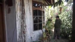Pilu, Wanita Tua di Bandung Hidup Tanpa Air dan Listrik di Rumah Mewah Terbengkalai<