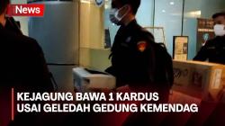 Tim Kejagung Bawa 1 Kardus Diduga Berisi Berkas Usai 9 Jam Geledah Kemendag