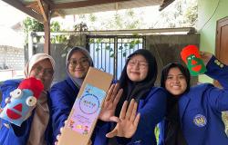 Manfaatkan Botol Bekas, Mahasiswa UNY Ciptakan Mekar Fun Kit untuk Latih Syaraf Motorik Anak<