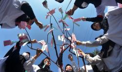  Ribuan Mahasiswa hingga Dosen Poltekkes Kemenkes Semarang Gaungkan Semangat Antikorupsi<
