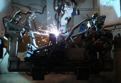 Pamerkan Proses Produksi, Yamaha Berikan Garansi Rangka 5 Tahun