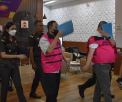 Jadi Tersangka Kredit Macet Bank Jatim Rp7,55 Miliar, 2 Petinggi PT SEP Ditahan<