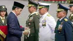 Presiden Jokowi Anugerahkan Tanda Kehormatan Bintang Yudha Dharma untuk 3 Jenderal TNI