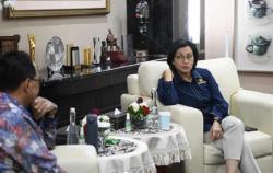 Sri Mulyani Puji Menhub Jaga Kesehatan dengan Bawa Tumbler Isi Air Putih: Mantap!