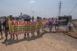 Warga Klaten Protes, Jalan Desa-Irigasi Hilang akibat Pembangunan Tol Solo-Yogyakarta